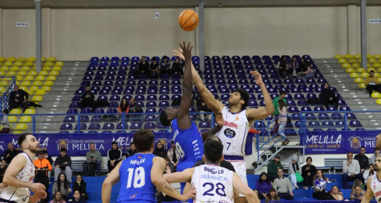 El Monbus Obradoiro se lleva la victoria en un partido trampa