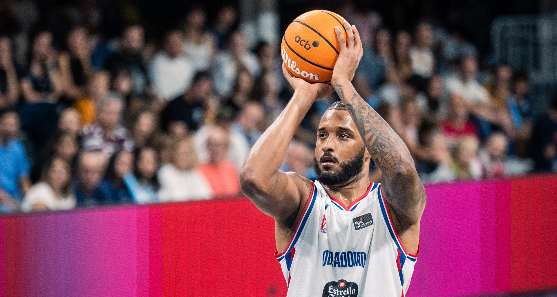 El Monbus Obradoiro vuelve a la ACB con victoria