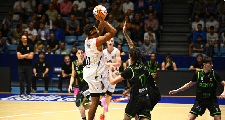 El Obradoiro U22 sigue cosechando victorias