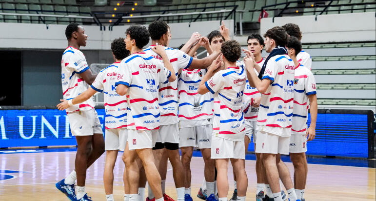 El Obradoiro U22 pierde el invicto en Murcia.