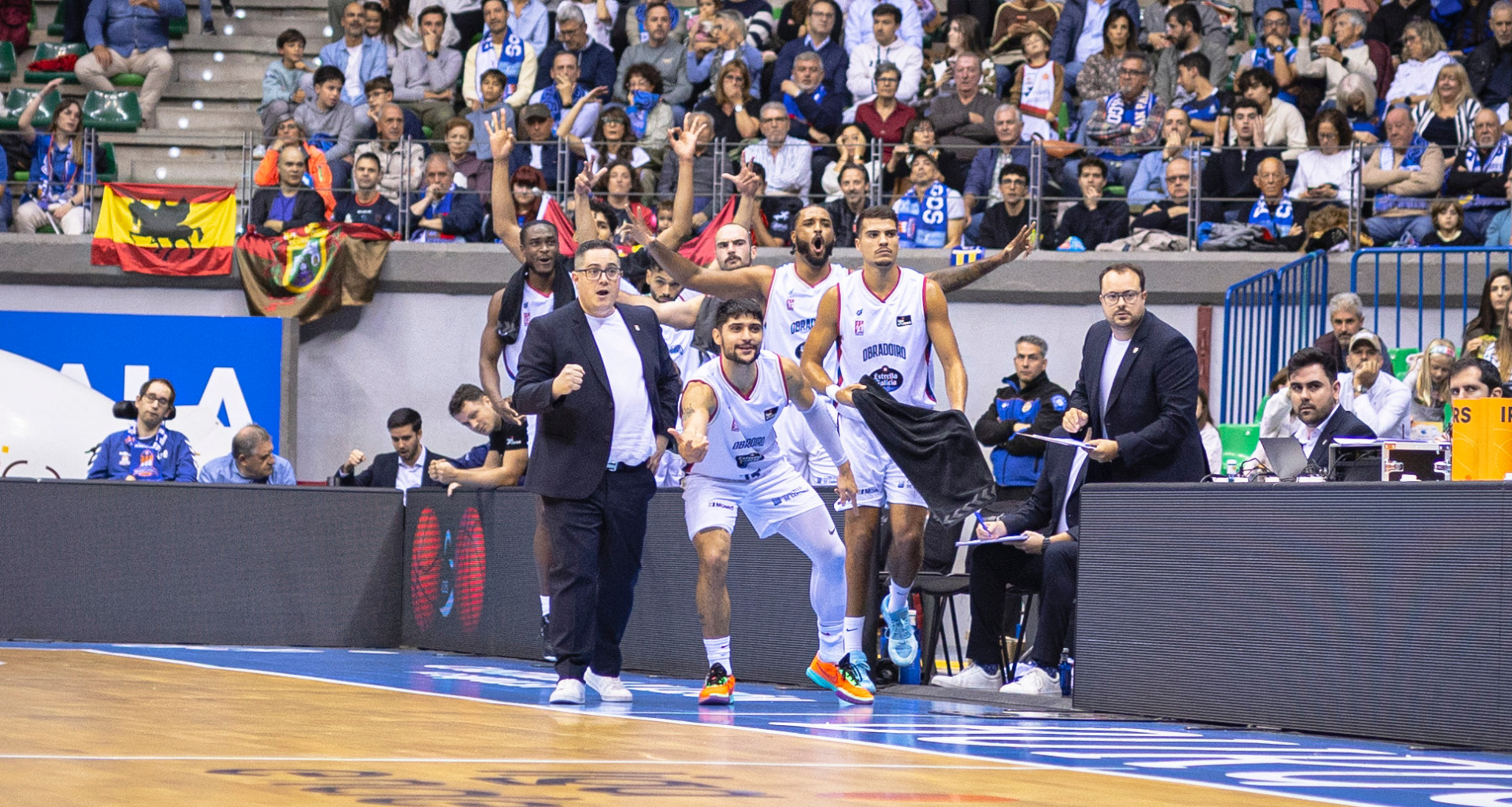El Monbus Obradoiro se impone en Burgos tras un final exigente